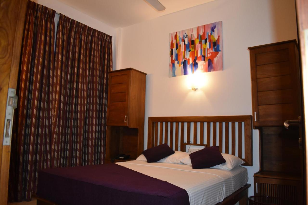 Port View City Hotel Kolombo Dış mekan fotoğraf